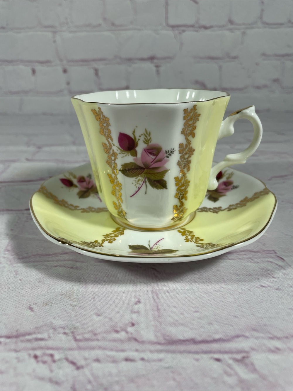Vintage Royal Grafton Floral Gold Gilt Bone China Teacup and Saucer Set England